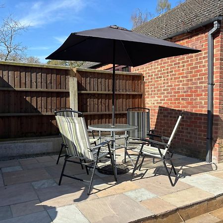 The Annexe At Gomo Vila East Winch Exterior foto